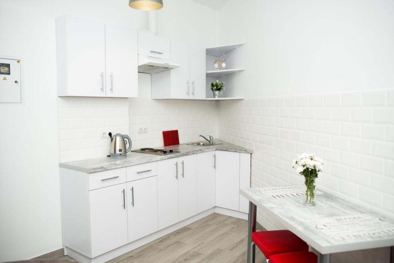 Deluxe Apartment In Old City Center Lviv Exterior photo